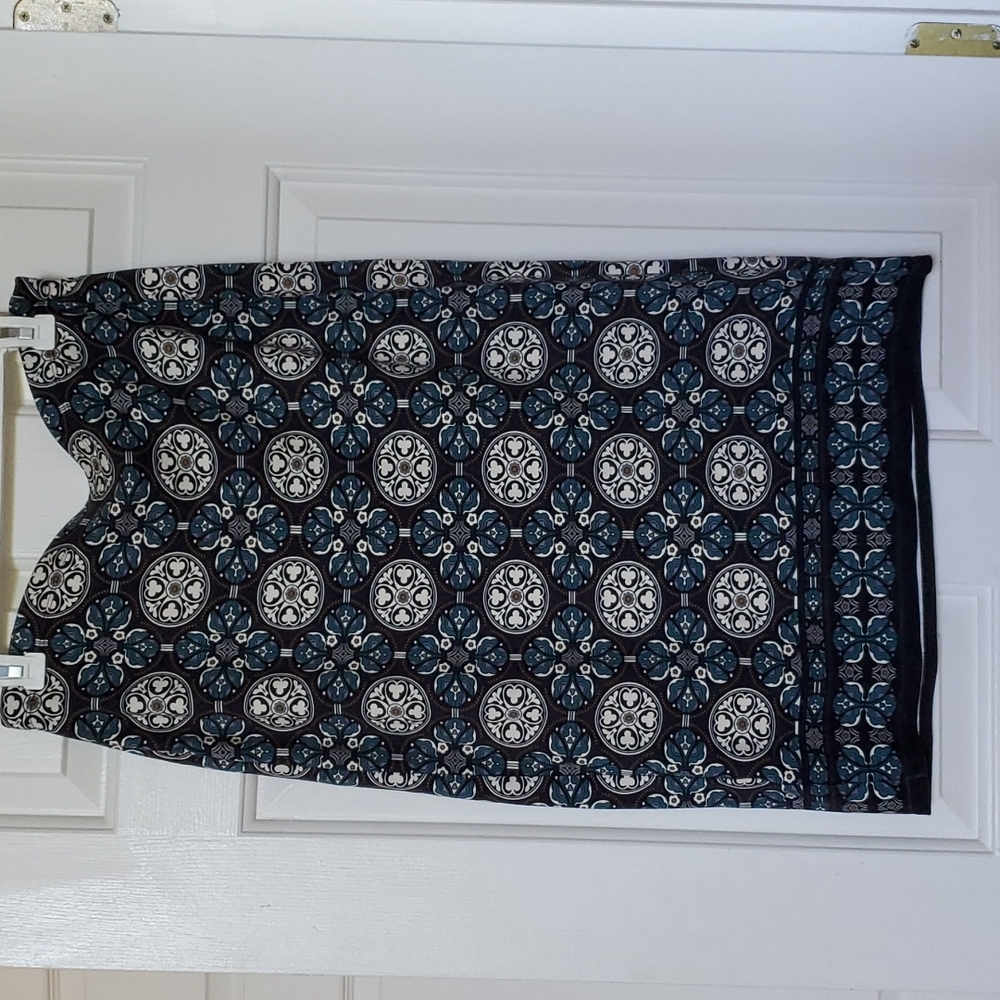 Max studio skirt